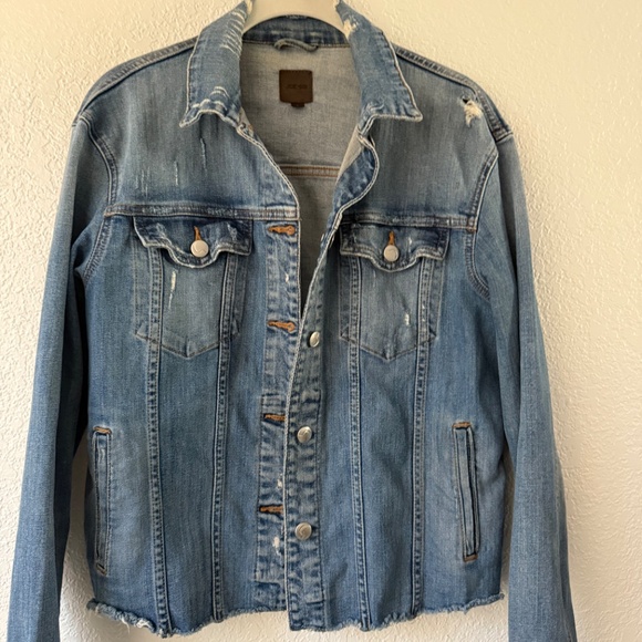 Joe’s Women’s Distressed Frannie Relaxed Slightly Thrashed Denim Jacket Small - Picture 3 of 16